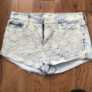 ABERCROMBIE & FITCH - jean shorts